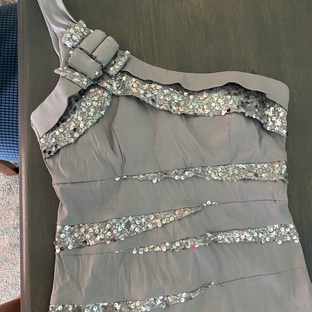 Special occasion dress, size 9 juniors